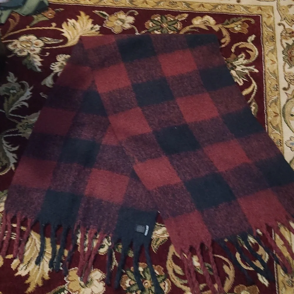 Steve Madden Red Black Buffalo Plaid Oversized Fringe Scarf OS